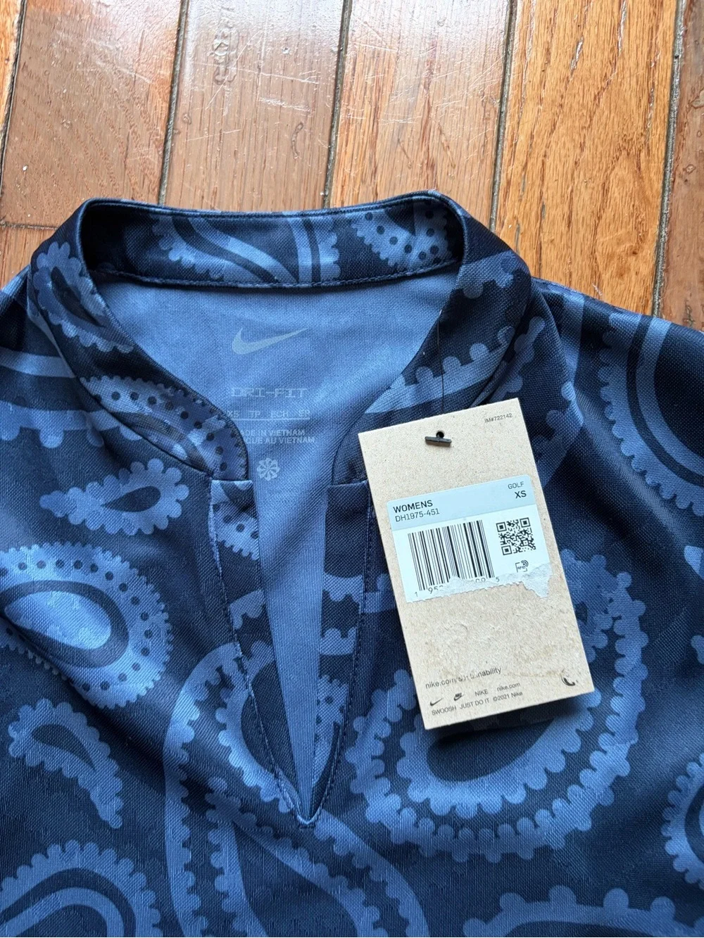 Nike Blue Paisley Sleeveless V-Notch Tank Top